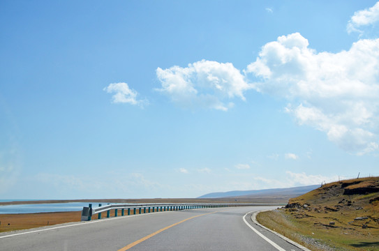 青海湖公路