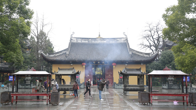 上海龙华寺弥勒殿