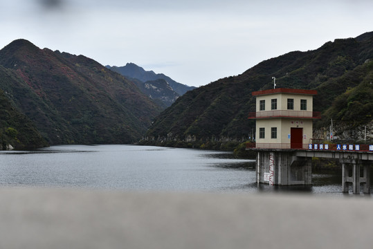 水库