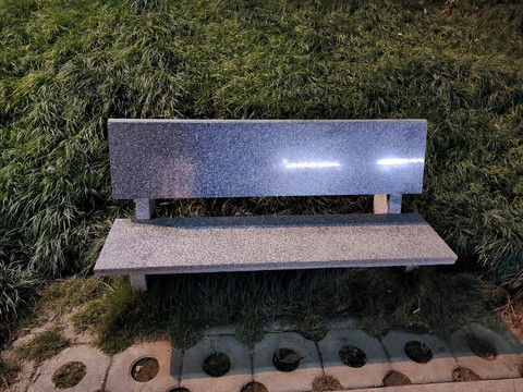 公园石长凳