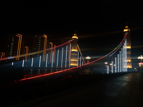 城市桥夜景