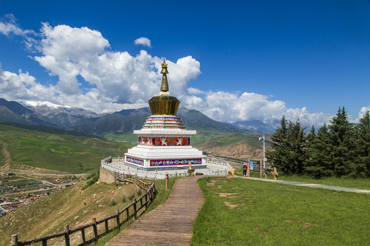 青海祁连卓尔山风景