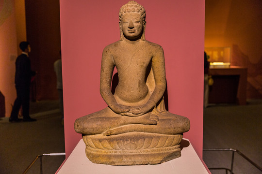 柬埔寨三昧佛像