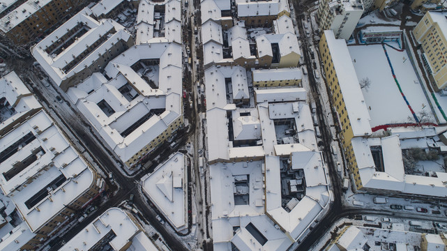 航拍雪后青岛老城区风光