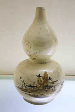 褐彩山水纹葫芦瓶清代
