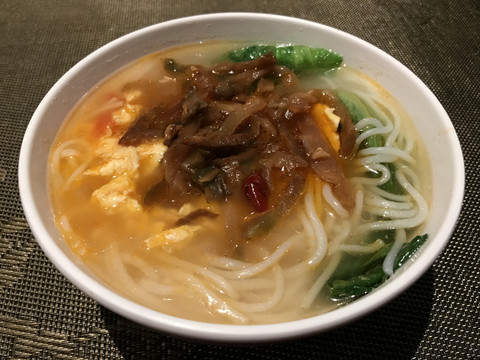 榨菜肉丝面