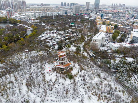 龙沙公园雪景