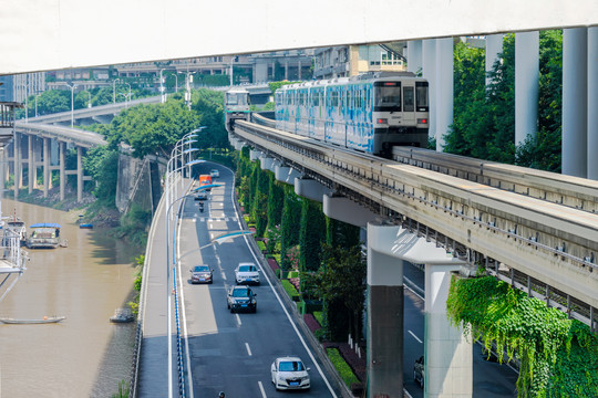 重庆城市交通公路与轻轨