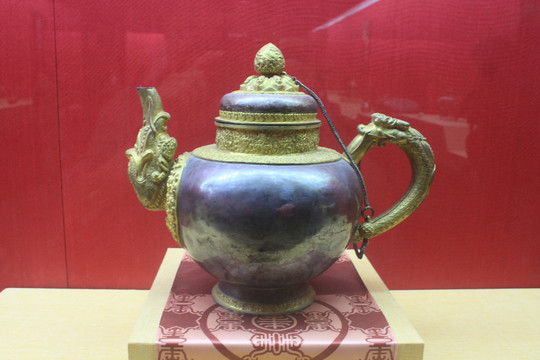 藏族铜壶
