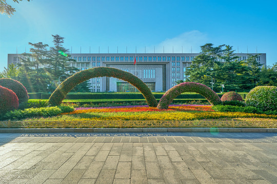彩虹植物雕塑