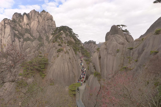 路堑峰间