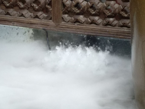 水花