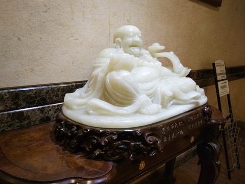 人物雕像