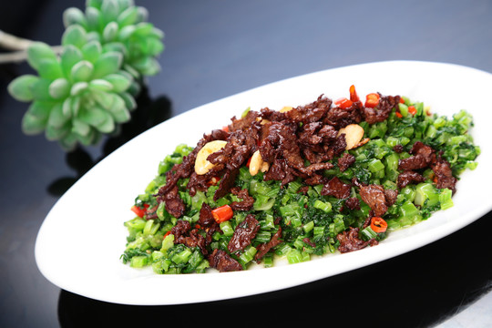 冲菜子炒牛肉
