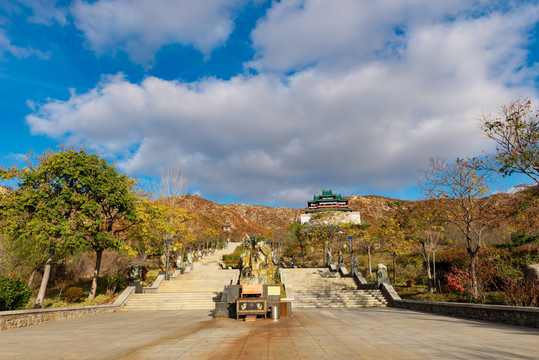 秋日的山东省威海市仙姑顶景区风