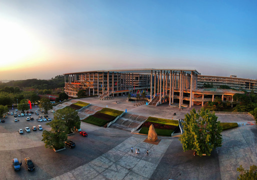 广东工业大学