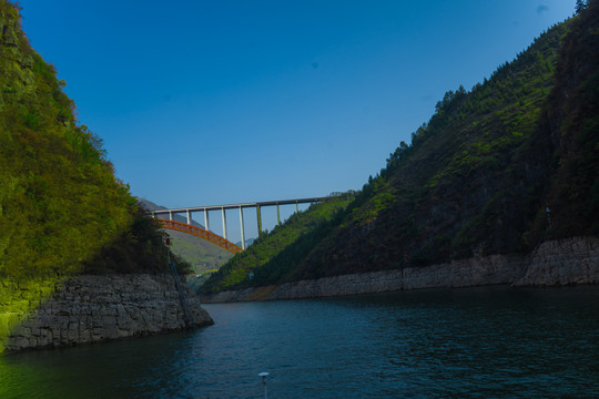 高峡平湖