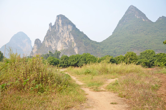 阳朔山峰