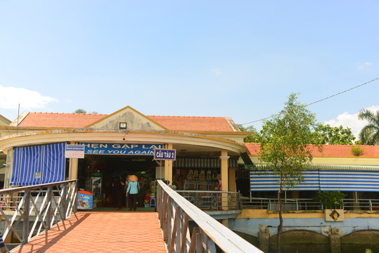 越南美托市湄公河的港口建筑