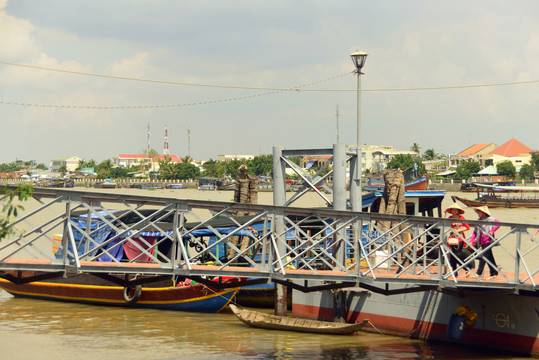越南美托市湄公河水运码头