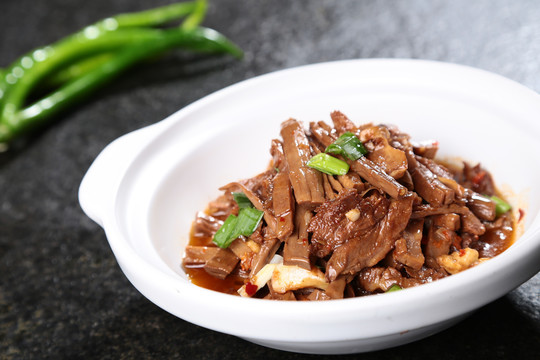 拆骨肉焖干笋