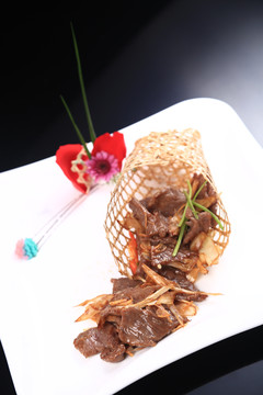 蒙古孜然牛肉
