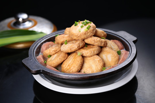 鸡汁乡村豆腐煲