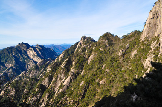 蓝色群山