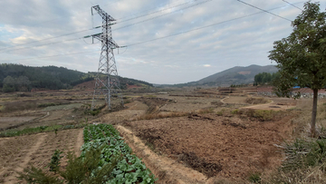 电塔田园风光