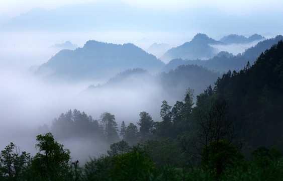 远山水墨