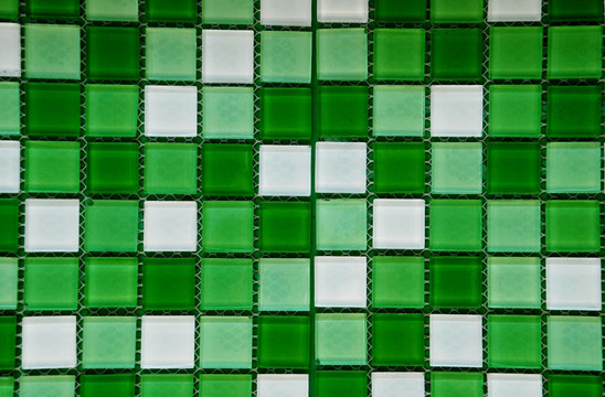 绿白马赛克玻璃墙