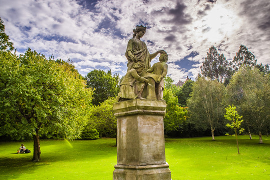 爱丁堡公园雕塑