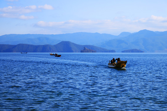 泸沽湖旅游