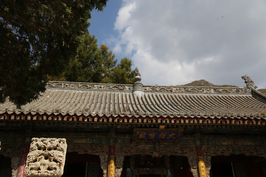 龙泉寺大雄宝殿