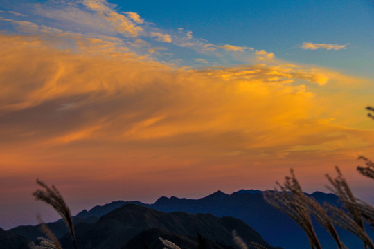 夕阳大山