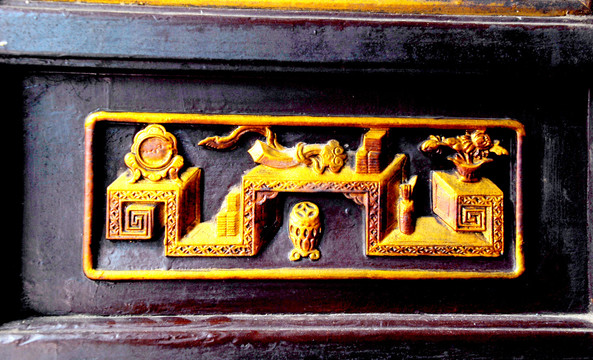 寺庙木门雕刻