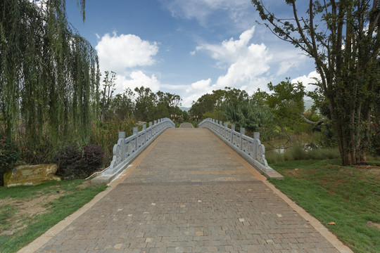 泸西黄草洲湿地公园石拱桥