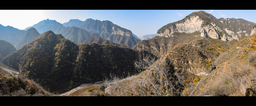 深秋的大山风景