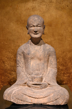 罗汉菩萨石像