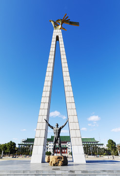 长春人民广场太阳鸟雕塑