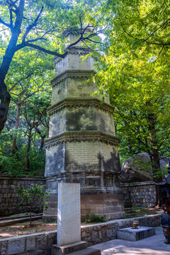 中国山东青岛崂山华严寺塔院