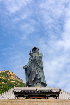 中国山东青岛崂山太清宫老子像