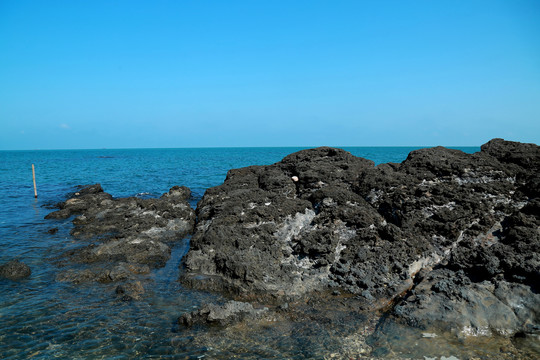 大海海水礁石
