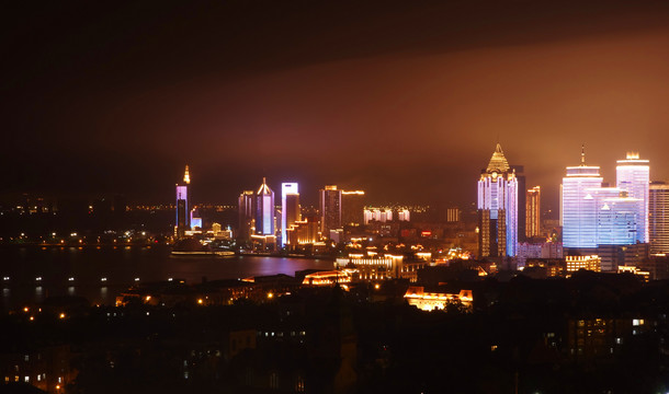 青岛信号山上的青岛夜景