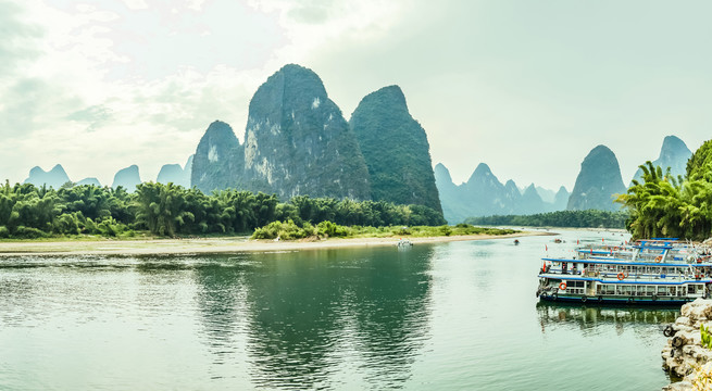 桂林山水阳朔风光漓江漂流装饰画