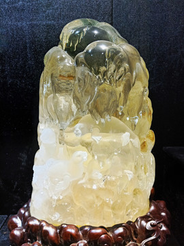水晶石雕刻艺术