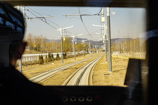 北京地铁西郊线窗外