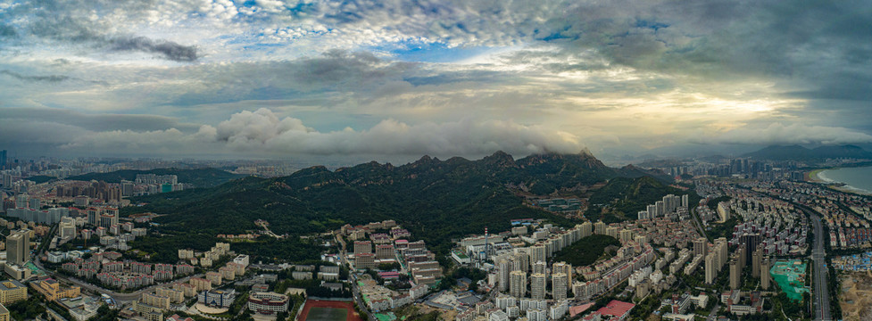 航拍青岛浮山全景