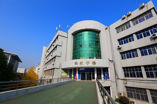 武汉体育学院