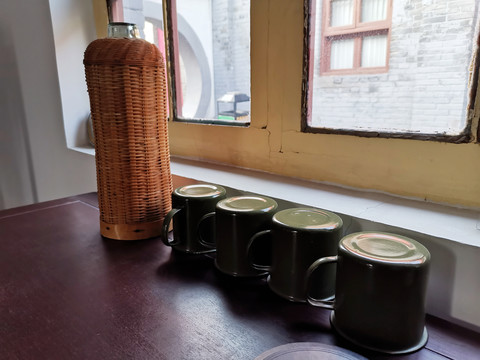 民国时期老式竹皮暖水瓶